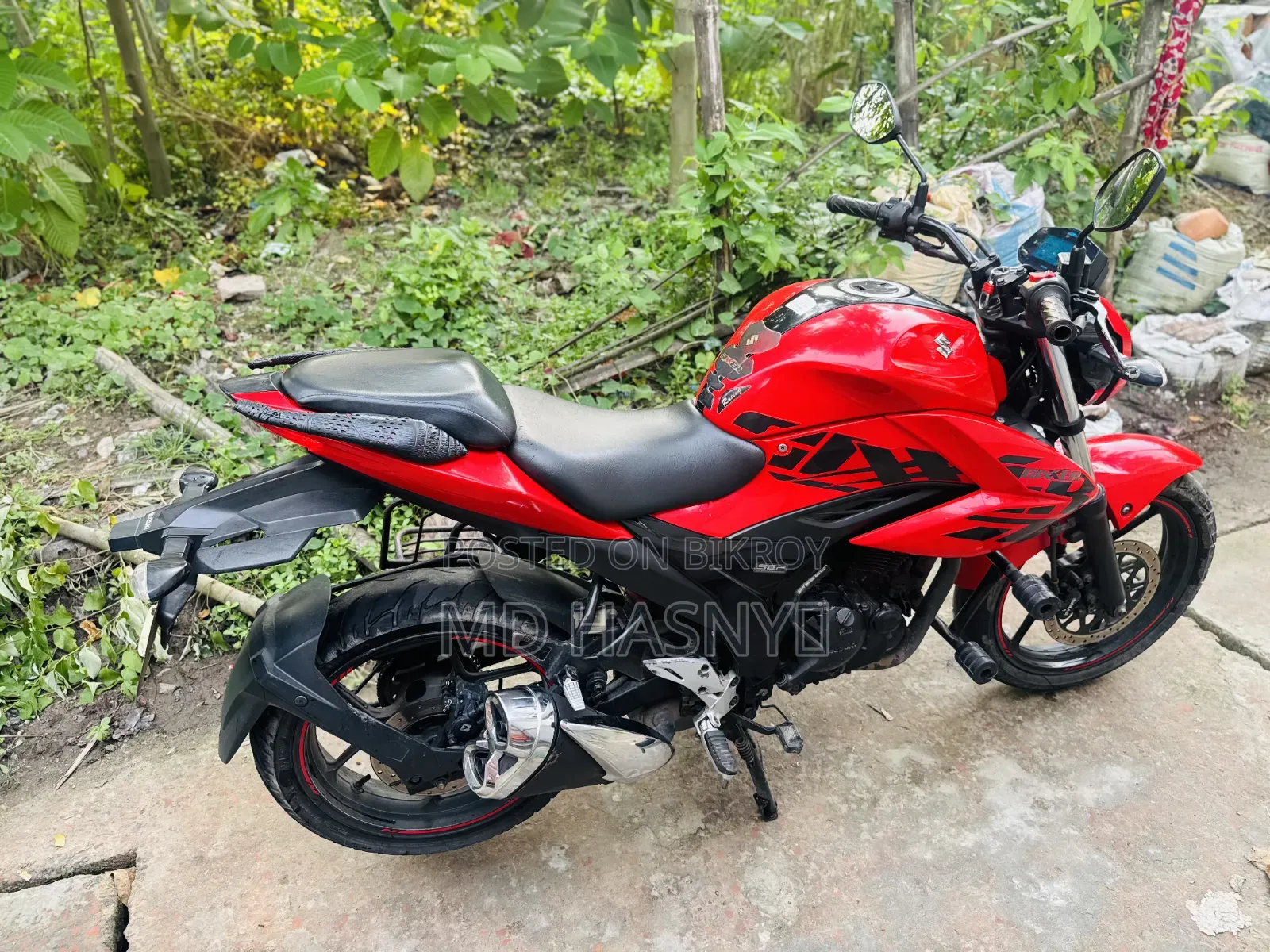 Suzuki Gixxer SF FI 2023 Red