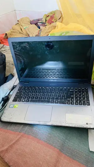 ল্যাপটপ Asus VivoBook X540SA ৮জিবি Intel Core I3 SSD ১২৮জিবি