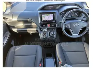 Toyota Noah 2021 Silver