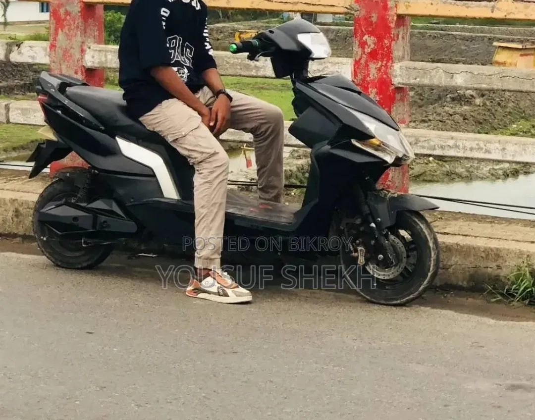 Motorcycle 2024 Black