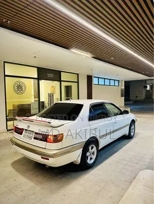 Toyota Corona Premio 1998 Pearl