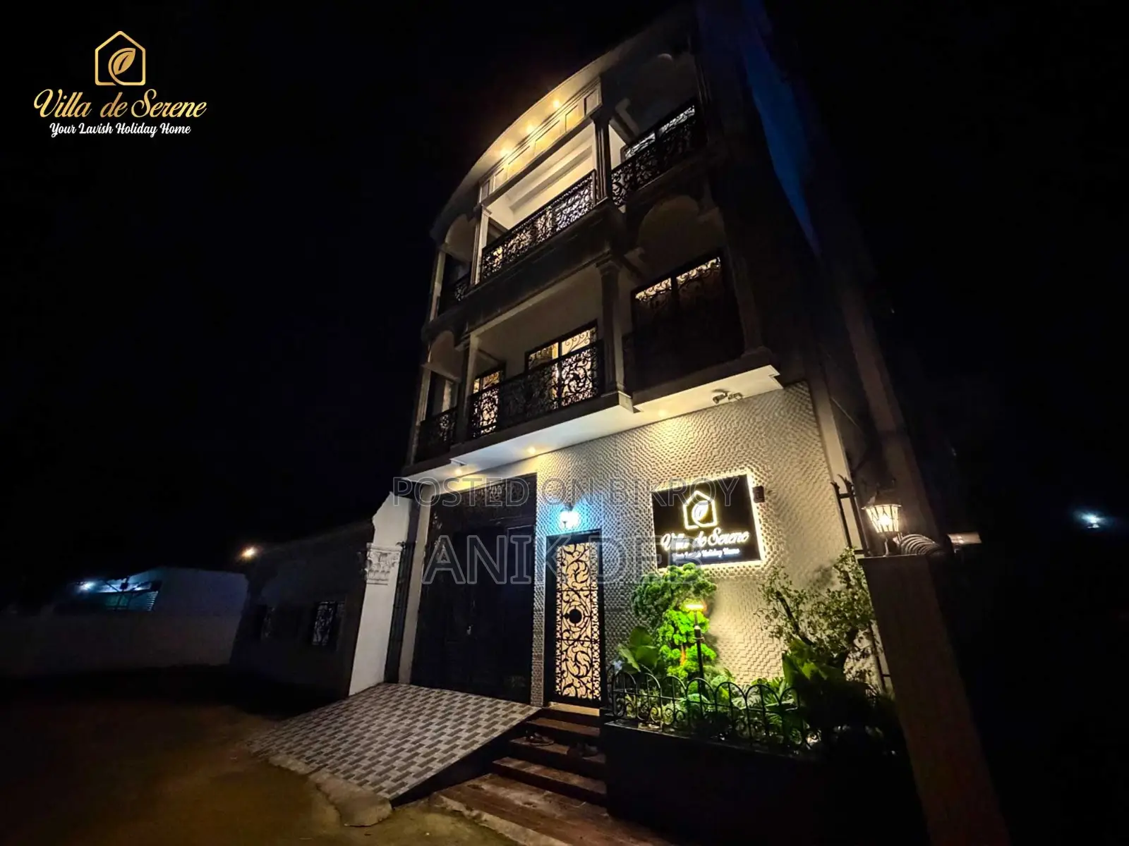 Furnished 3-Bedroom Villa in Airport for Rent