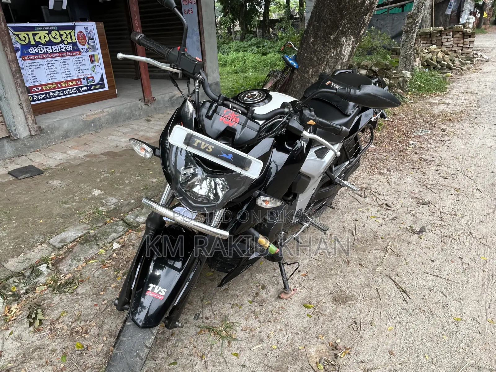 New TVS Apache 160 4V 2019 Black