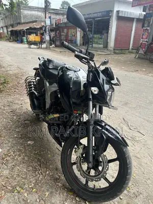 New TVS Apache 160 4V 2019 Black