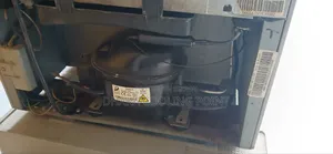 হাইকুল ১৮৬ লিটার রেফ্রিজারেটর বিক্রির জন্য