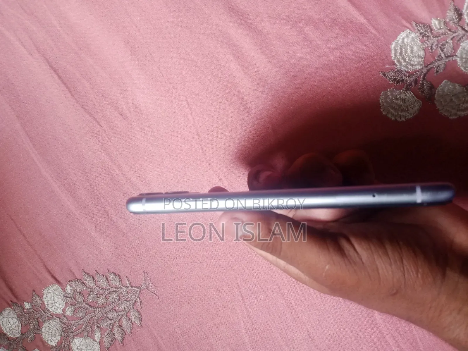 Apple 128 GB Blue