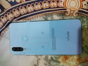 Vivo Y17 128 GB Blue