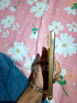 Apple iPhone 11 64 GB Yellow