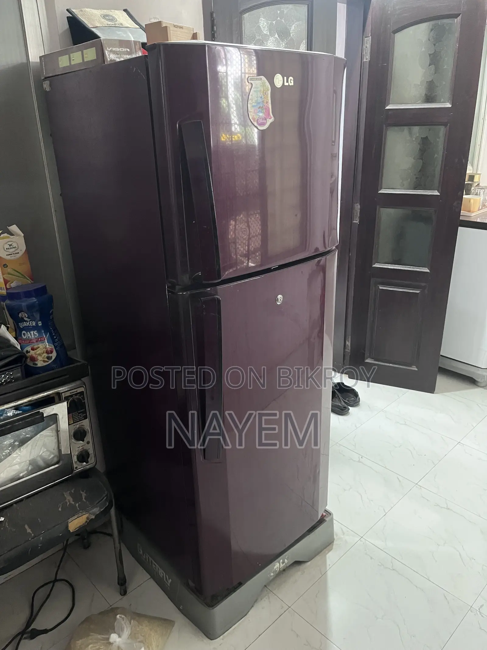 এলজি ফ্রিজ ২১৮ লিটার – শক্তিশালী কুলিং, ফ্যামিলি সাইজ