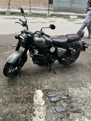 Royal Enfield Classic 350 2025 Gray