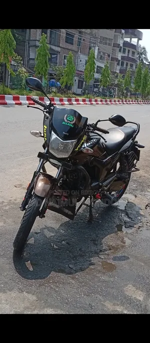 হিরো হাঙ্ক ২০১৮ বেইজ