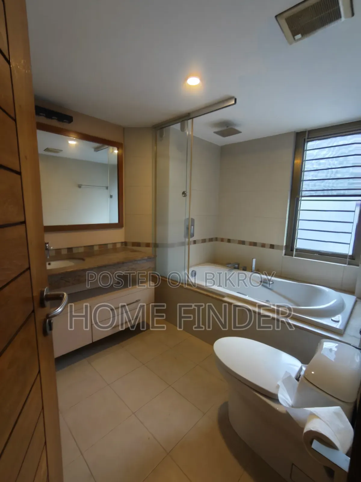 Furnished 4-bedroom Apartment in Gulshan for Rent