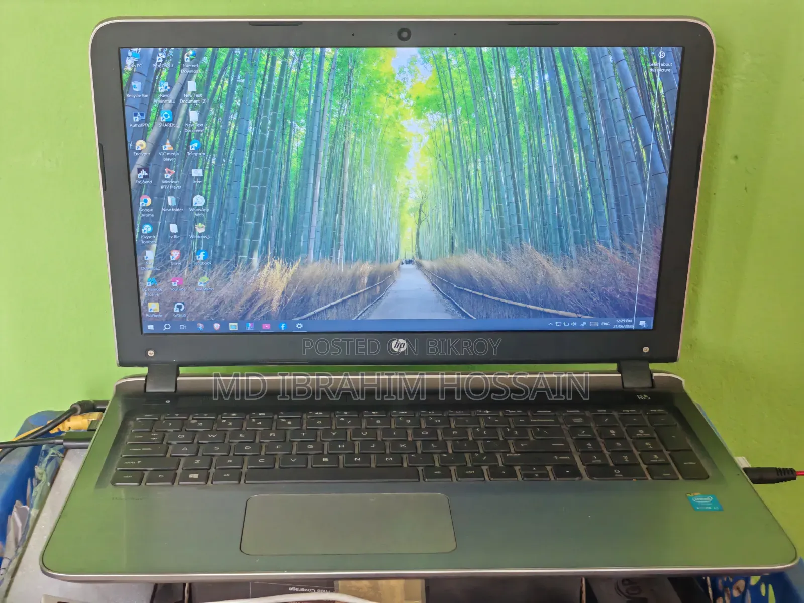 Laptop HP Pavilion 10 4GB Intel Core I3 HDD 1TB
