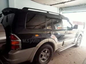 Mitsubishi Pajero 2002 Black