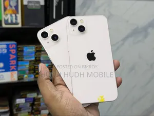 অ্যাপল আইফোন ১৩ ২৫৬ জিবি হোয়াইট