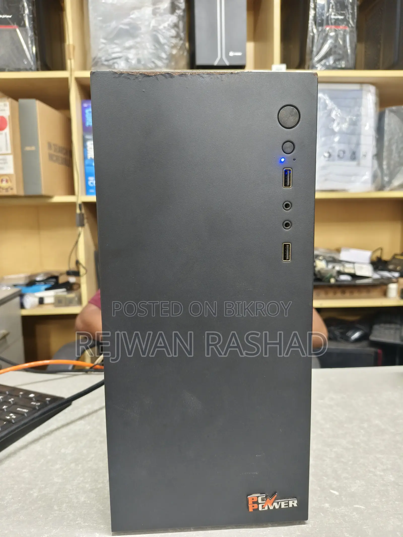 Desktop Computer MSI Model 16GB AMD Ryzen 5 SSD 512GB
