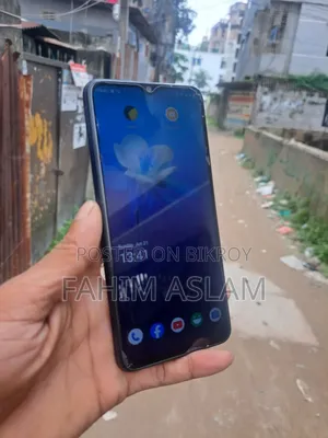 Vivo Y12 32 GB Blue