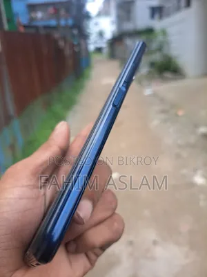 Vivo Y12 32 GB Blue