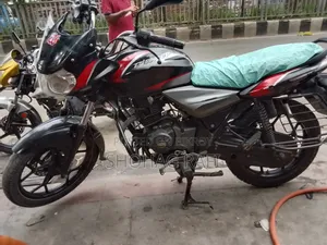 Bajaj Discover 125 2020 Black