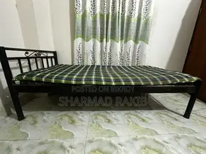 সিঙ্গেল বেড (ব্যাচেলর)