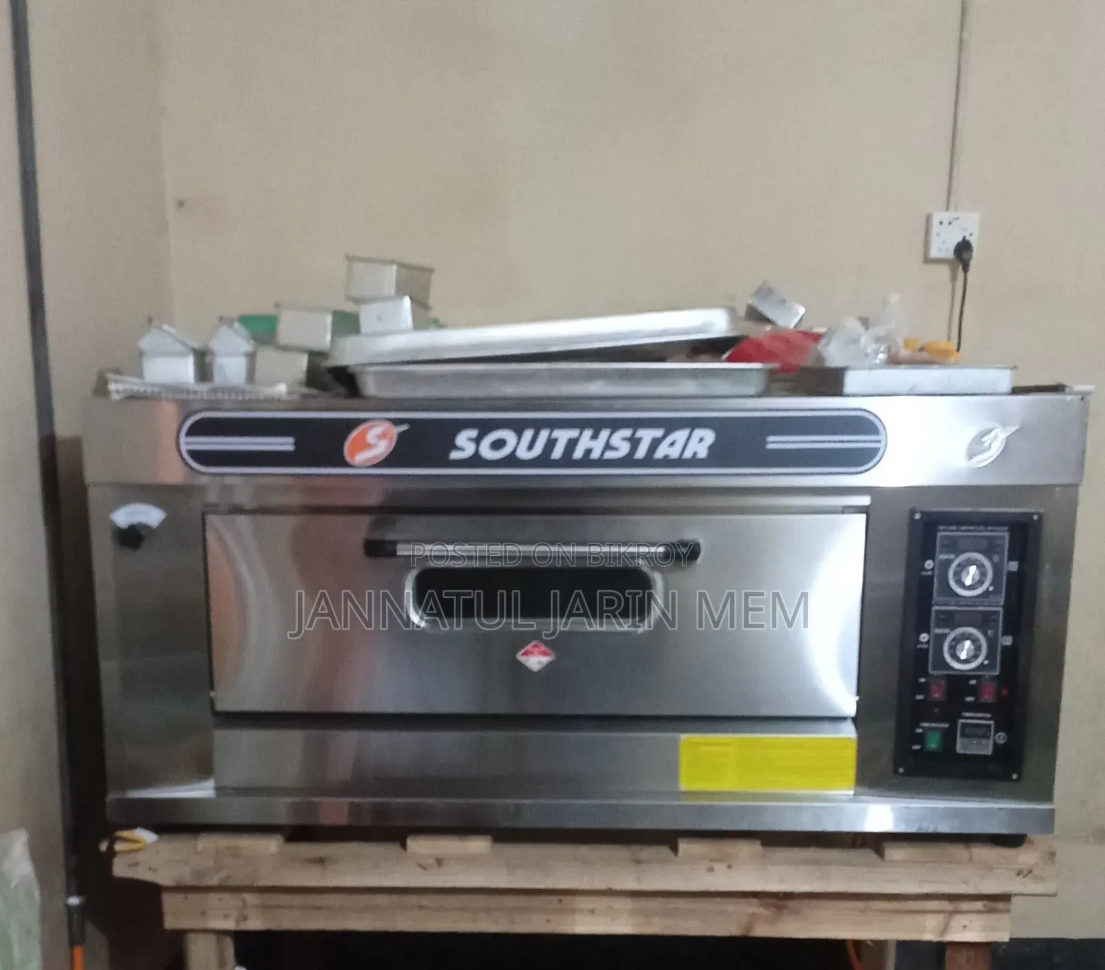 1 Deck 2 Tray South Star Deck Oven for sale in full fresh condition
