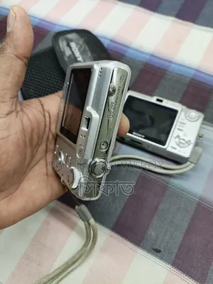 Sell Sony Cyber-shot 7.2 Mega