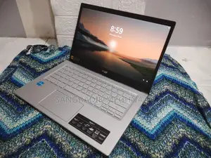 Laptop Acer 4GB Intel SSD 500GB