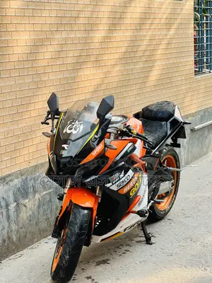 টারো জিপি ১ ভি৩ ২০২২ অরেঞ্জ