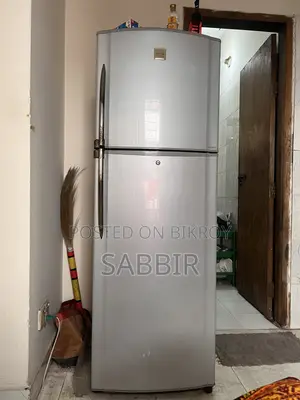 তোশিবা ফ্রিজ