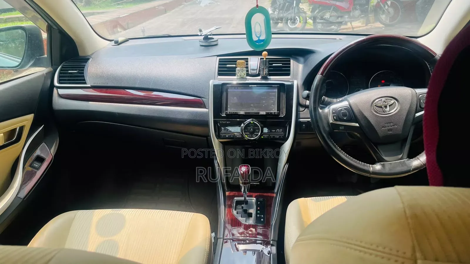 Toyota Premio 2018 Teal