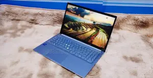 Laptop Asus 4GB Intel SSD 500GB