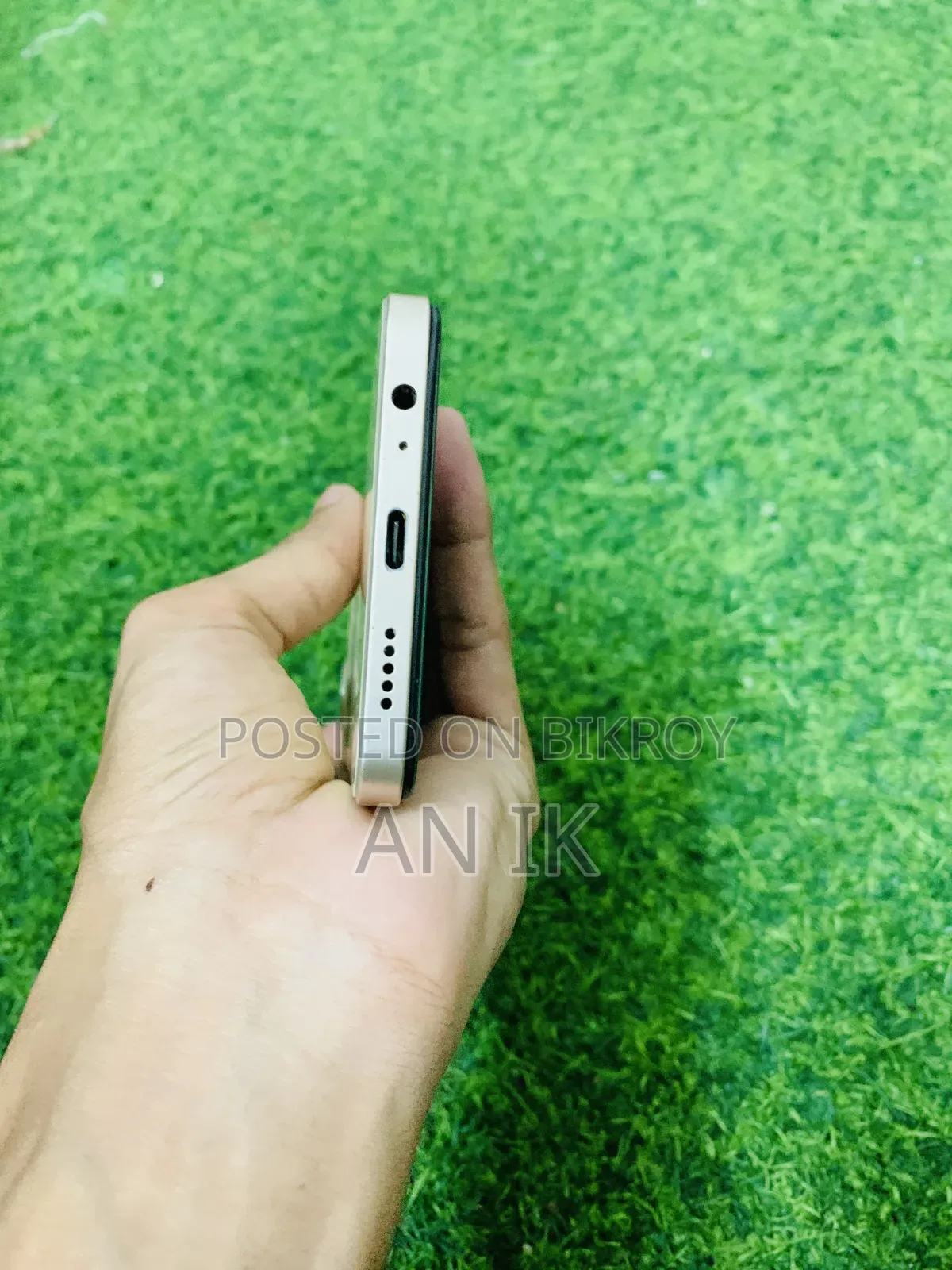 ভিভো ওয়াই২৭এস ১২৮ জিবি গোল্ড