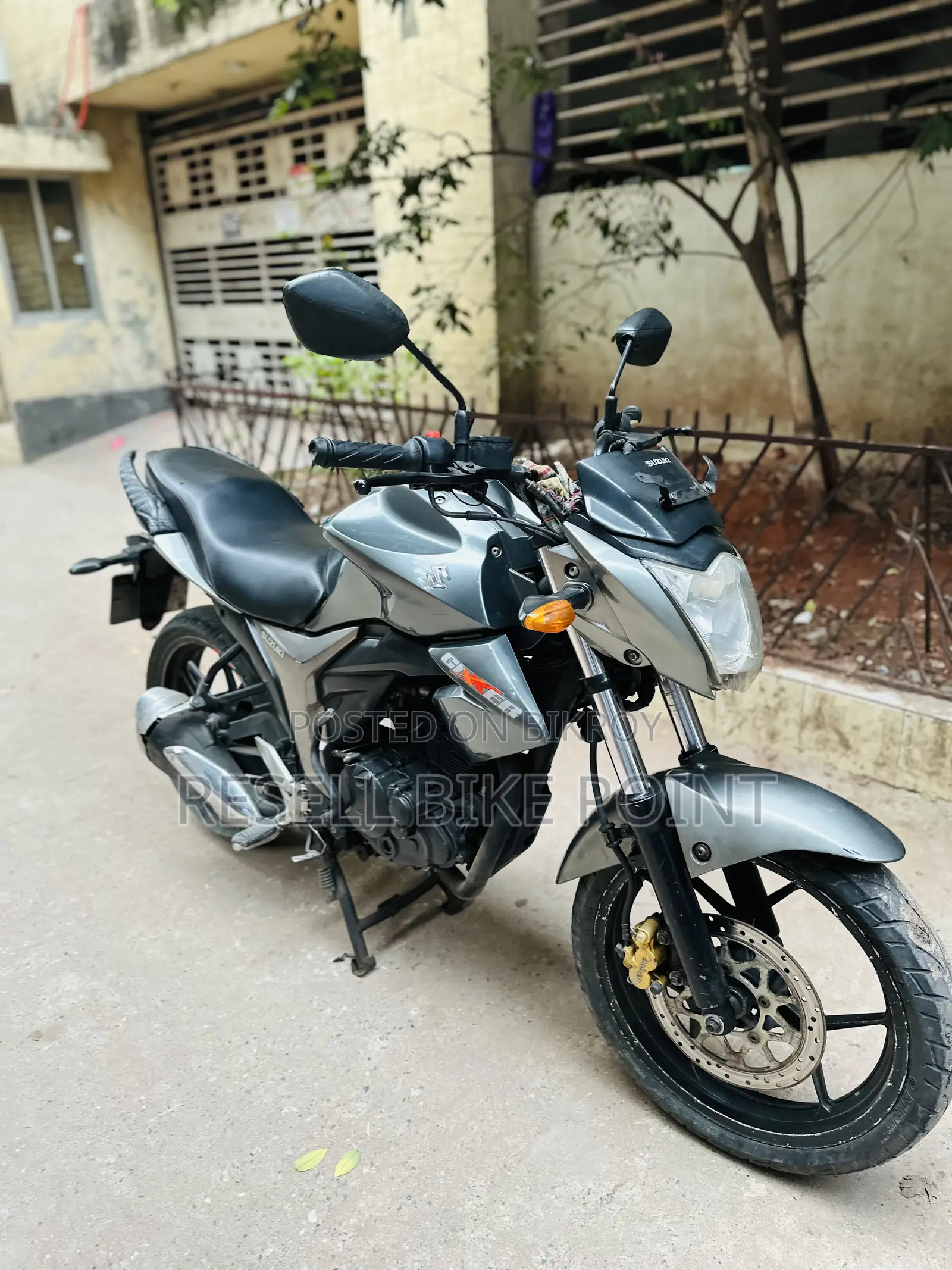 Suzuki Gixxer Monotone 2015 Gray