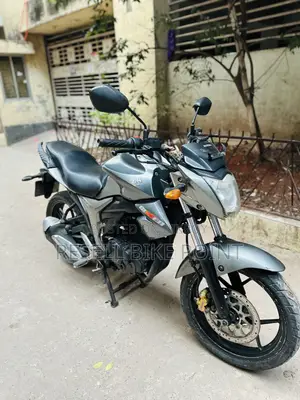 Suzuki Gixxer Monotone 2015 Gray