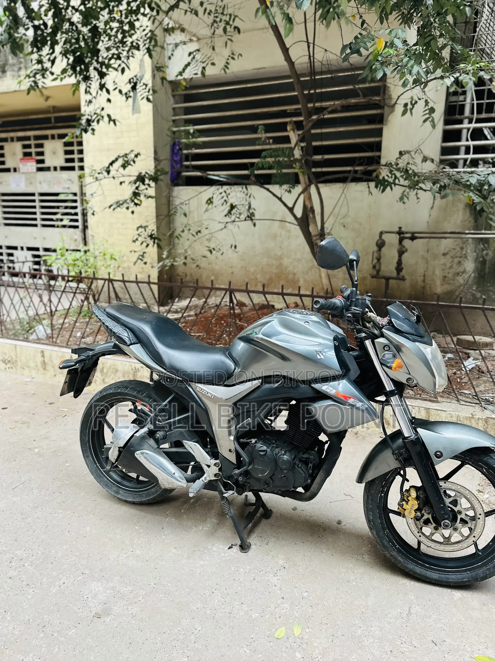 Suzuki Gixxer Monotone 2015 Gray