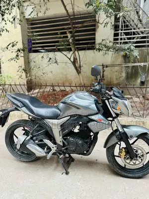 Suzuki Gixxer Monotone 2015 Gray