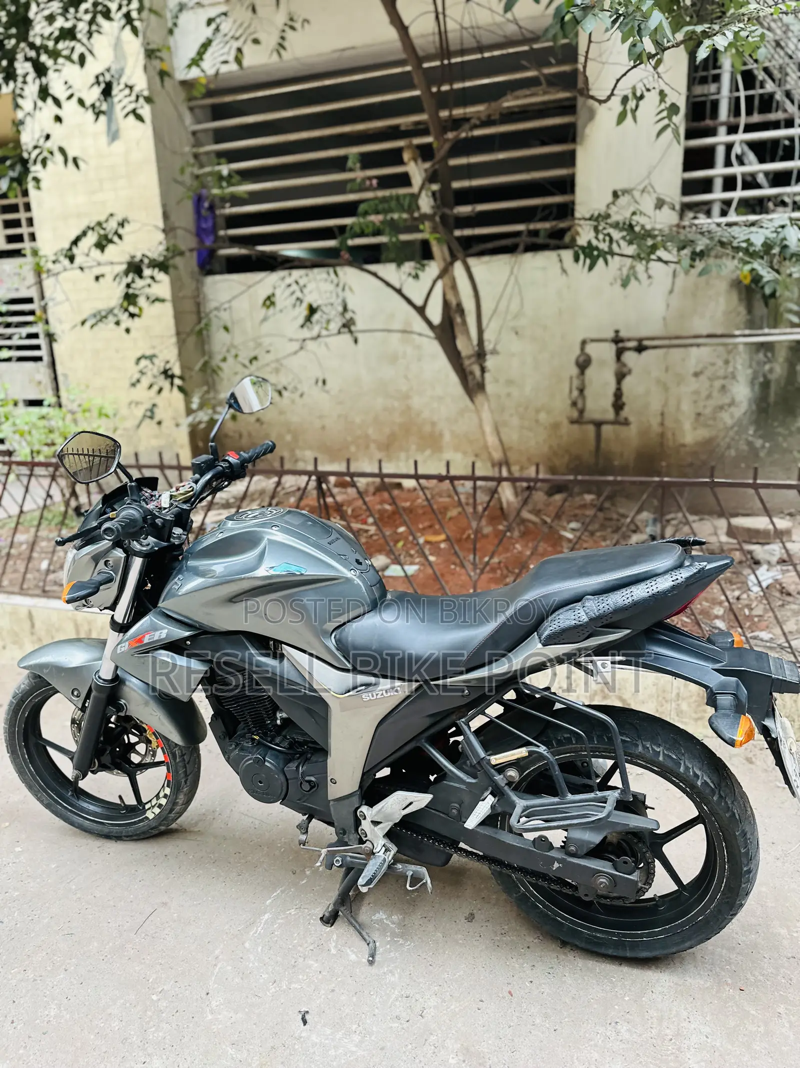 Suzuki Gixxer Monotone 2015 Gray