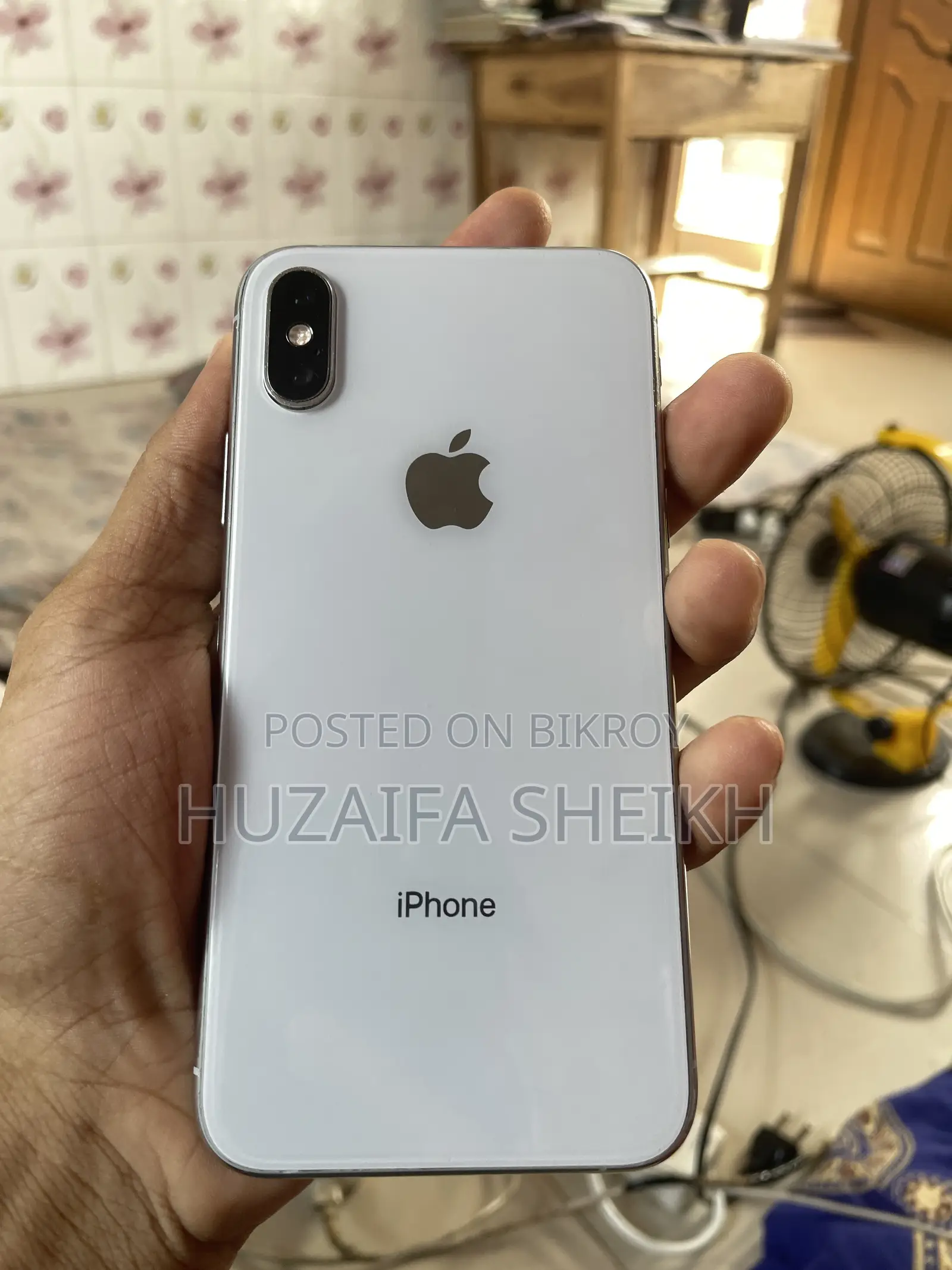 অ্যাপল আইফোন এক্সএস ২৫৬ জিবি সাদা