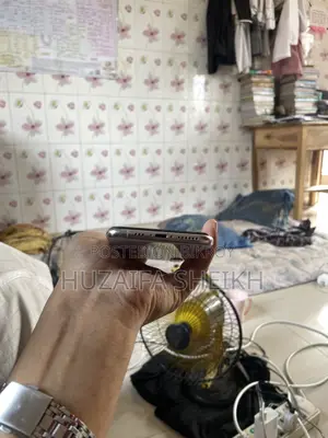 অ্যাপল আইফোন এক্সএস ২৫৬ জিবি সাদা