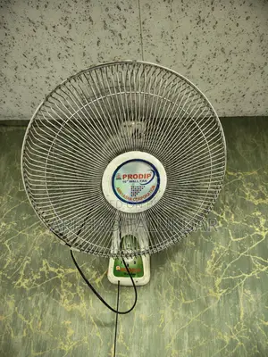 প্রদীপ ১৬" ওয়াল ফ্যান পার পিস ১২০০*৪