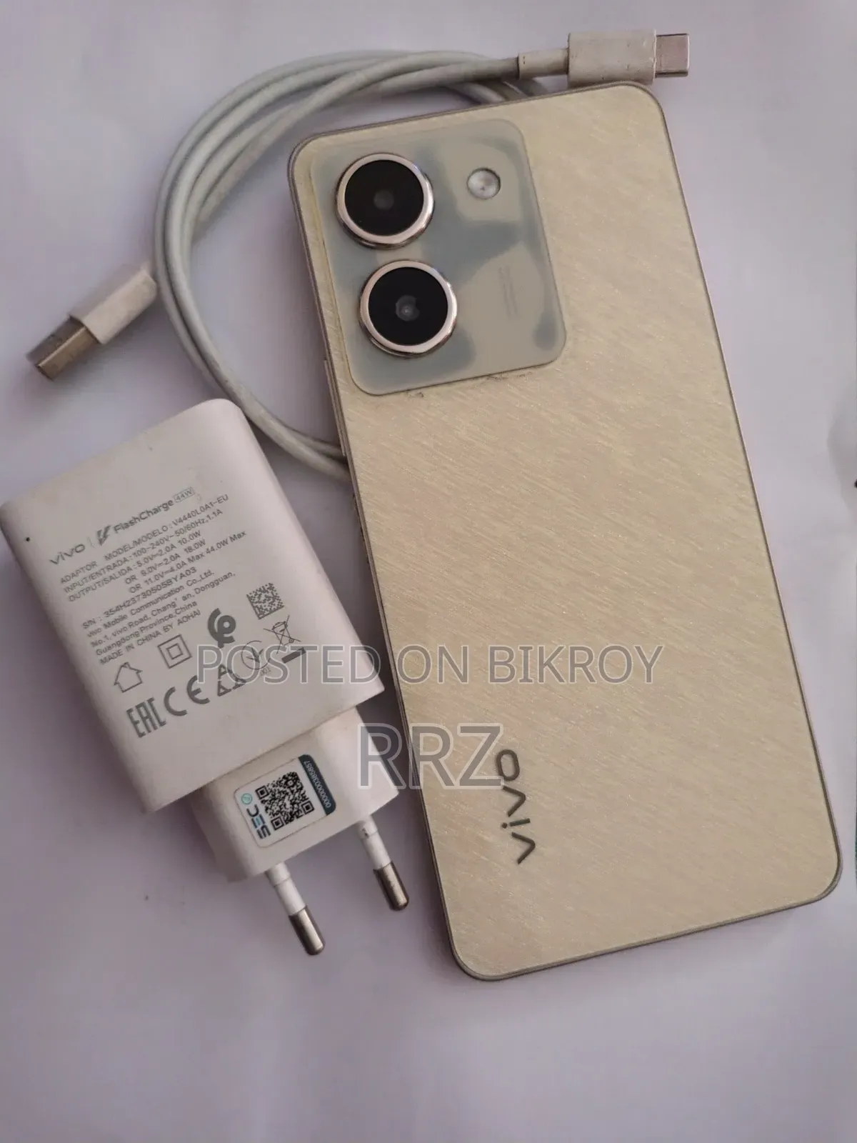 Vivo Y36 256 GB Gold