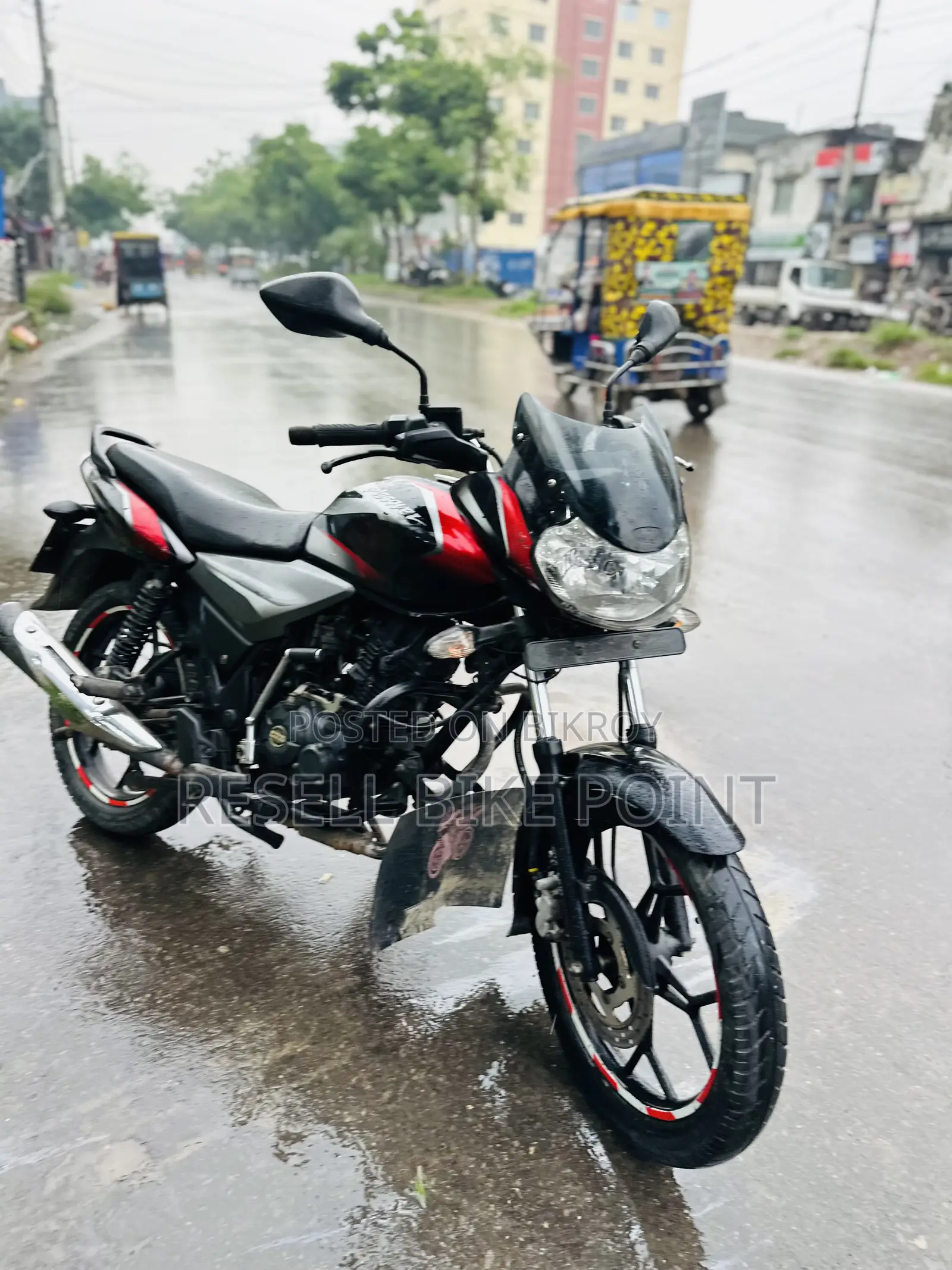 Bajaj Discover 125 2020 Black
