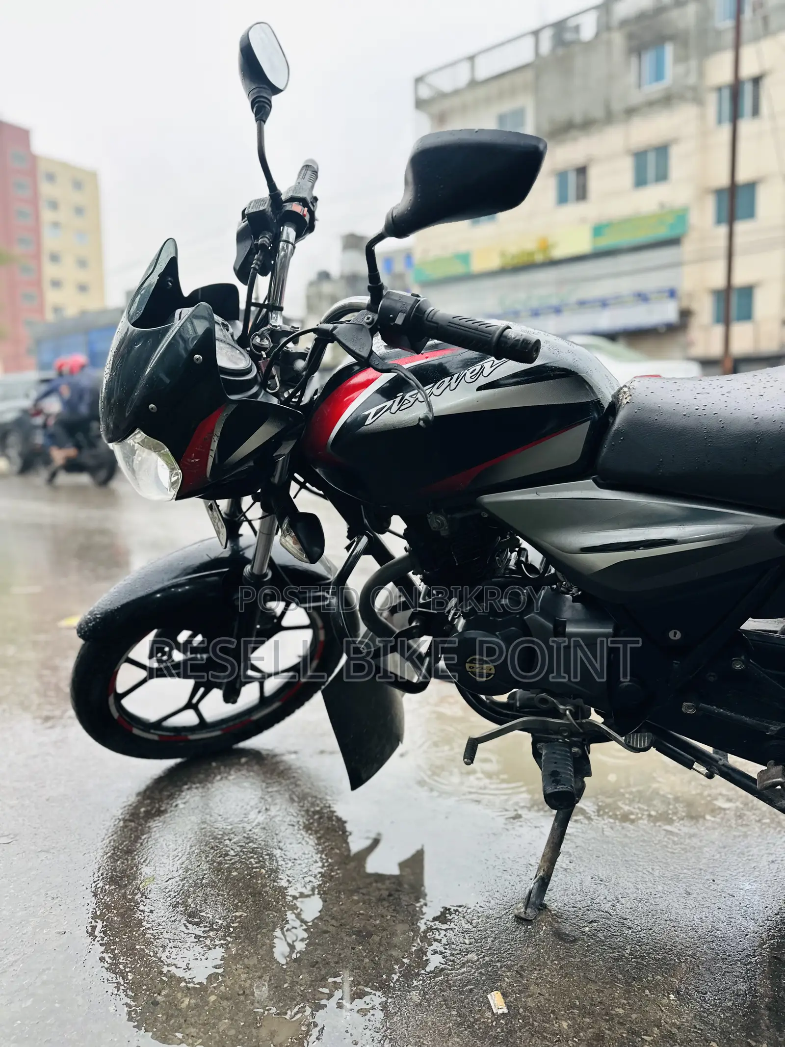 Bajaj Discover 125 2020 Black