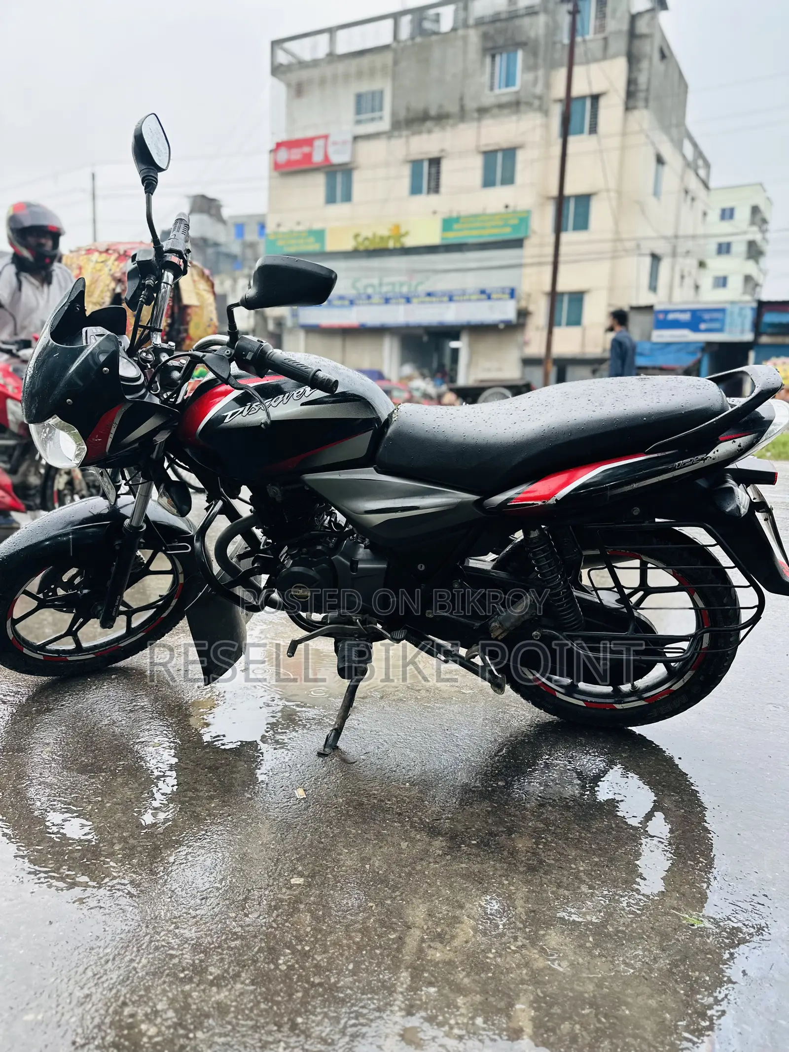 Bajaj Discover 125 2020 Black