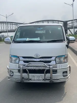 Toyota HiAce 2016 Pearl