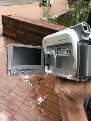Canon Mv890