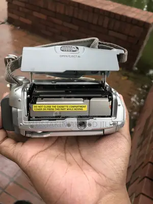 Canon Mv890