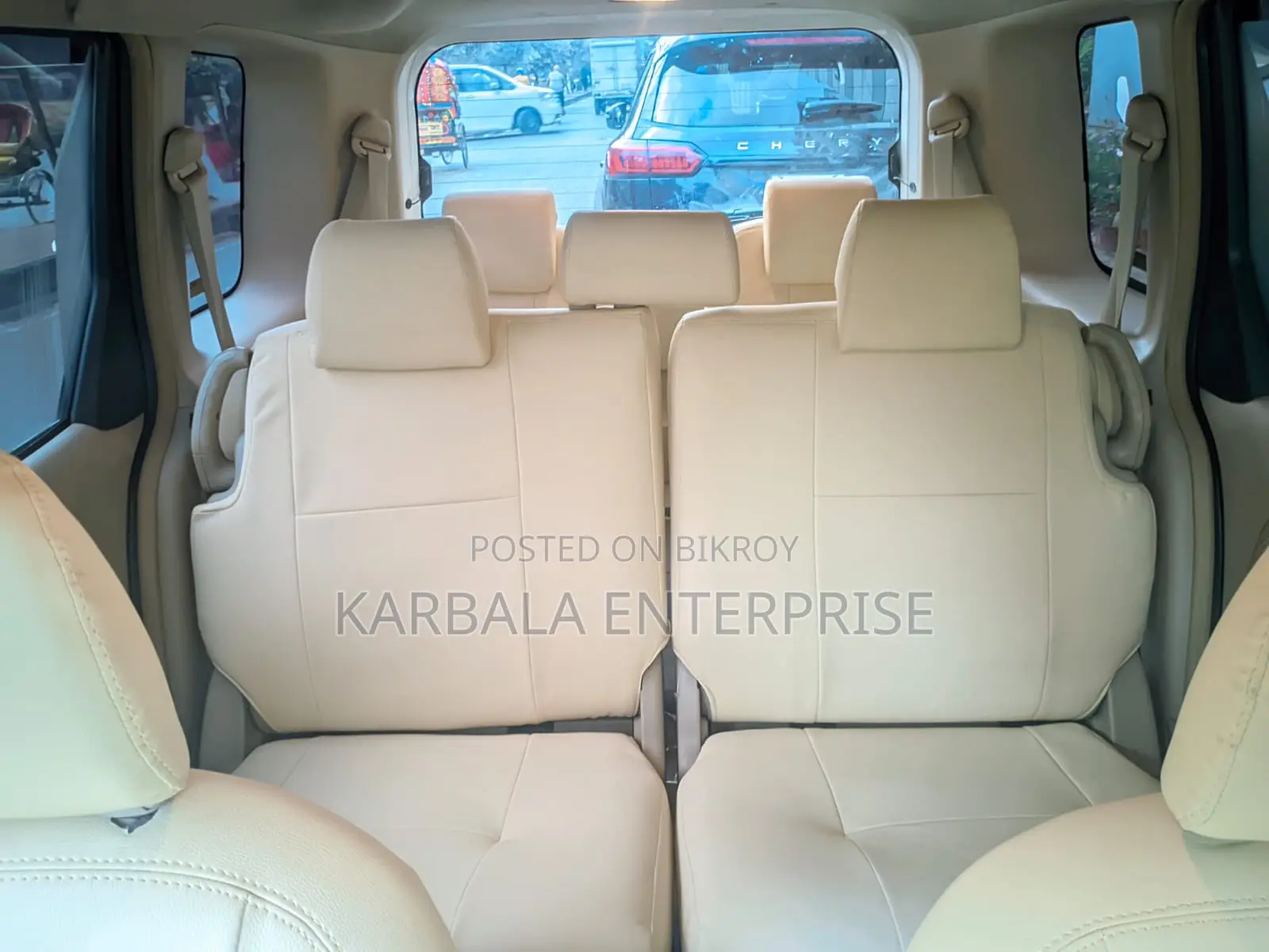 Toyota Sienta 2011 Pearl