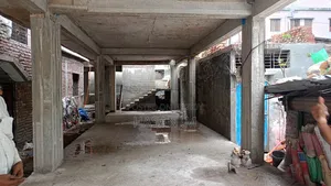 শোরুম বা সুপারশপ ভাড়া দেওয়া হবে।