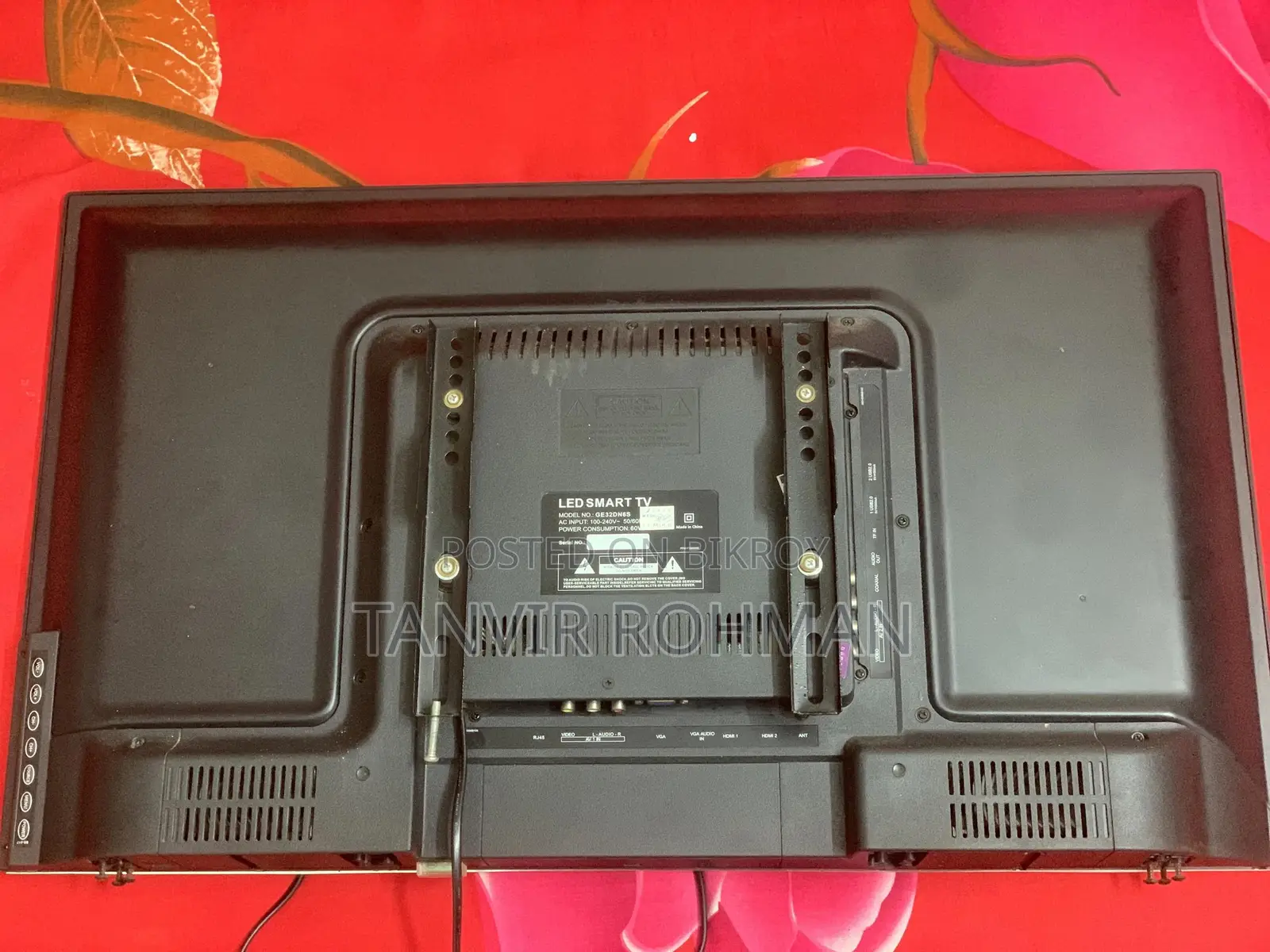 A fresh and new condition Smart TV will be sold.